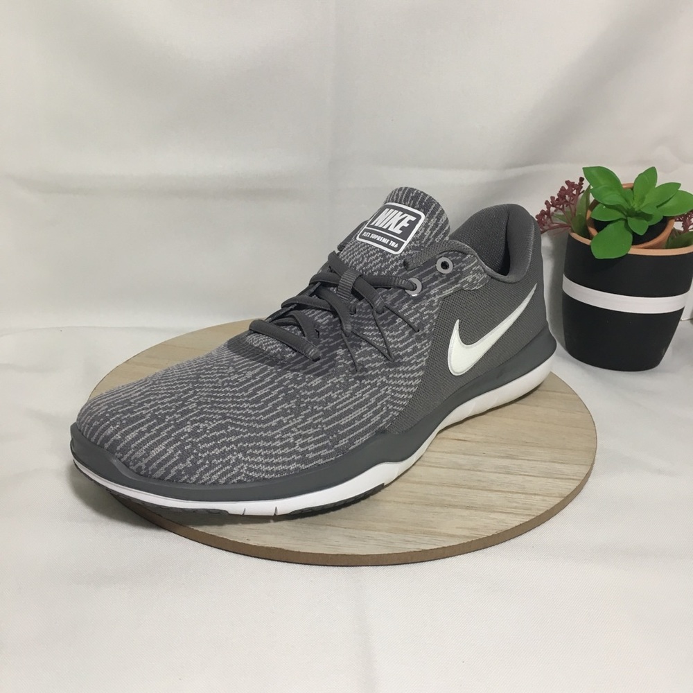 NEW Nike Flex Supreme Tr 6